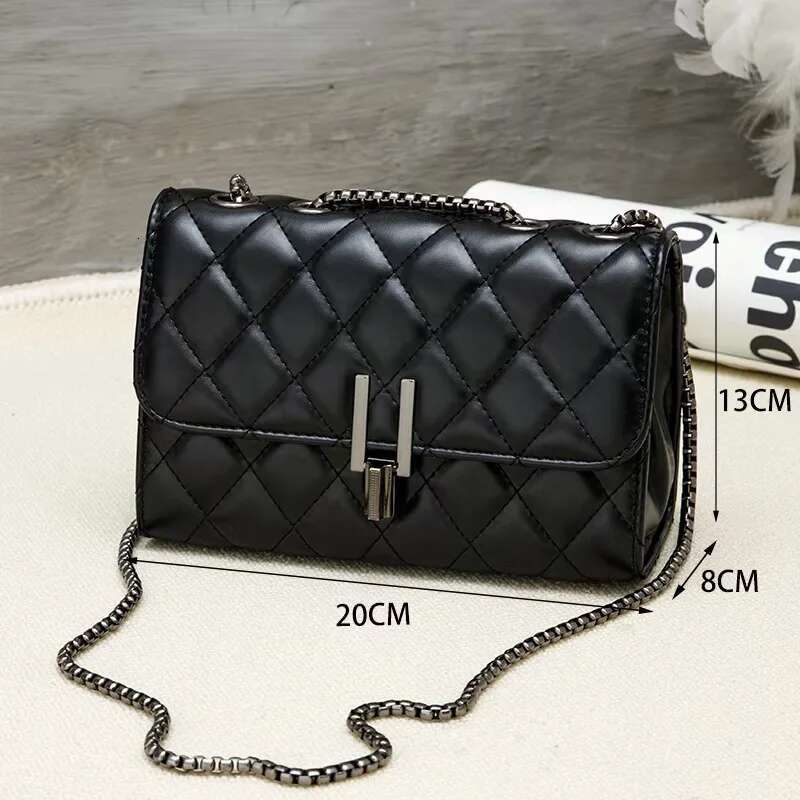 Fashion Elegant Texture Women's Dia Chain Niche Lock Handbag Hundreds Of Leisure Commuter Single Shoulder Crossbody Bag