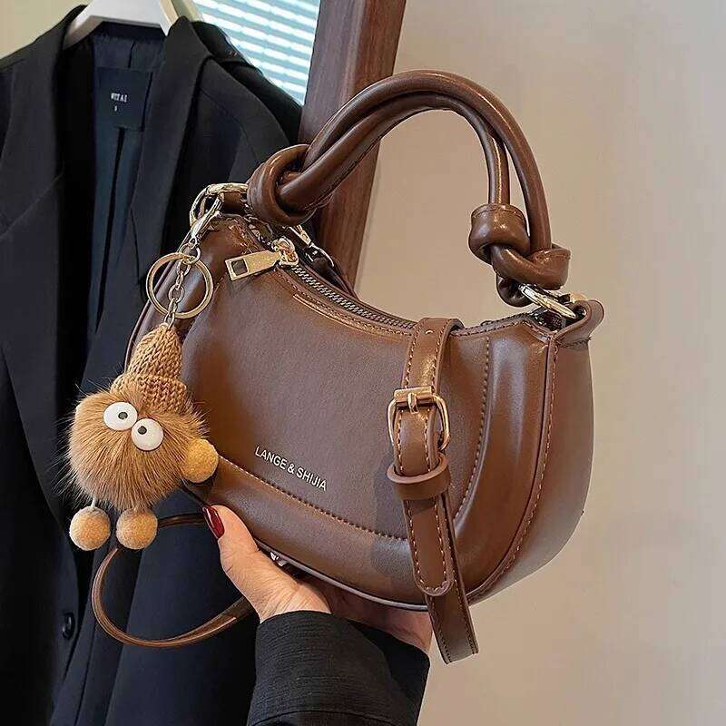 Niche Design Simple Women New Trend Retro Texture Hand Autumn Senior Sense Single Shoulder Commuter Crossbody Bag