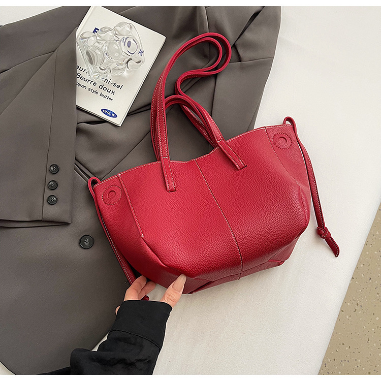 designer French Niche Design Tote Bag Wrinkled Underarm Bag Trendy Large Capacity Shopping Bag Fashion Handbag Shoulder Commuter Bag