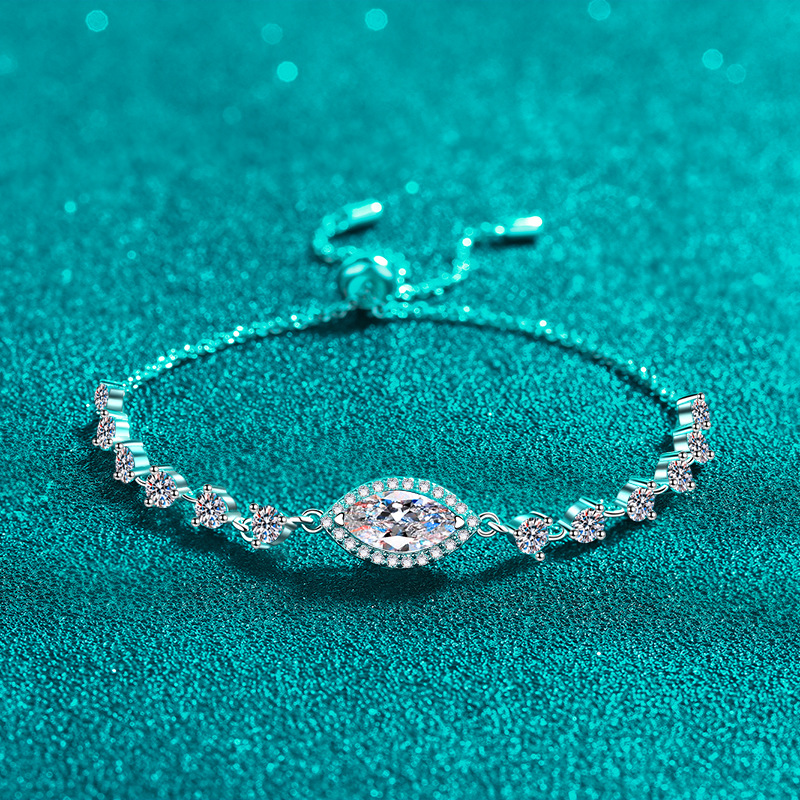 925 Sterling Silver Adjustable Moissanite Bracelet with Platinum Plating, Heart Design with CZ Crystals, Perfect Gift for Women
