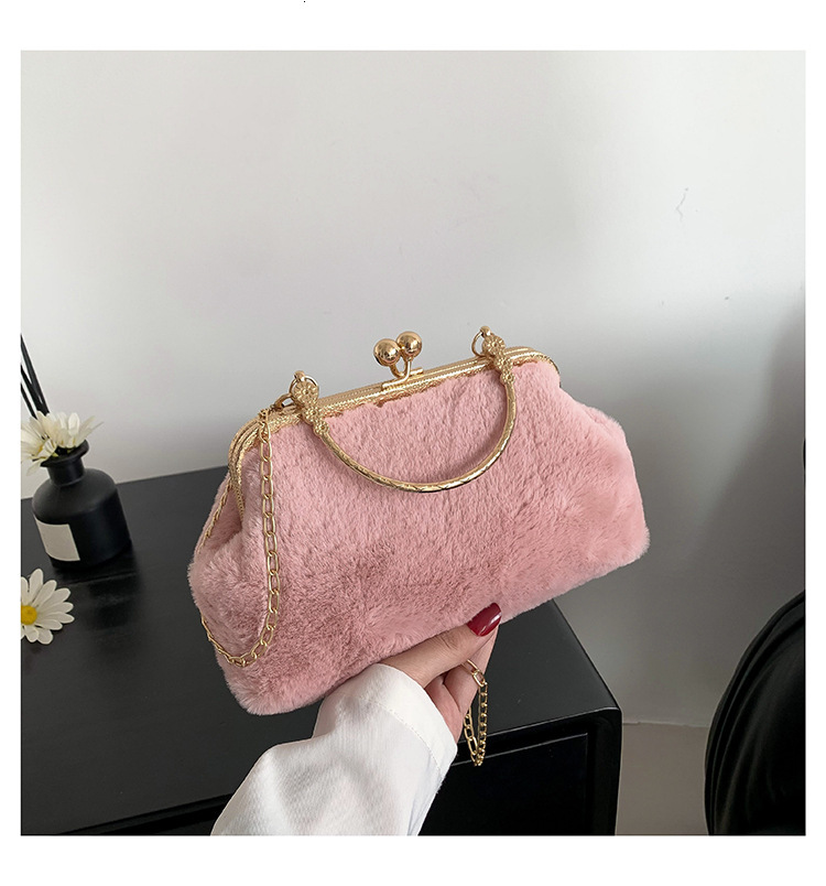 Free shipping designer autumn/winter fur fur bag 2025 new stylish minimalist handbag commuting fashion chain single shoulder crossbody bag