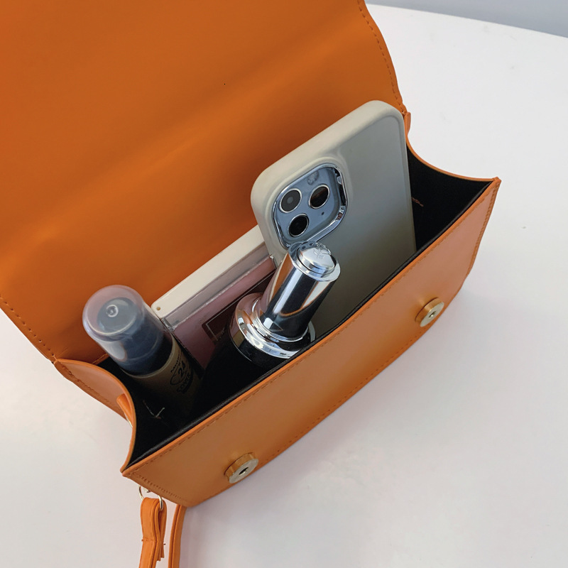 Free Shipping Designer's New Beautiful Style This Years Popular Fashion Korean Version Single Shoulder Crossbody Bag Small Square Bag