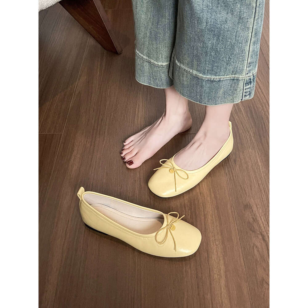 2025 New Simple Round Toe Shallow Mouth Flat Single Shoes for Women Spring Summer Korean Version Versatile Ballet Flats