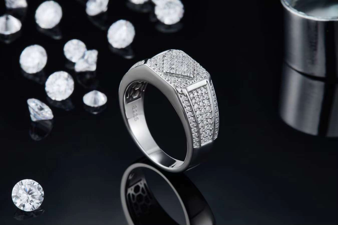 Mens Simple S925 Sterling Silver Wedding Band Engagement Anniversary Gift Certificate Ring Moissanite Quality 925 Silver