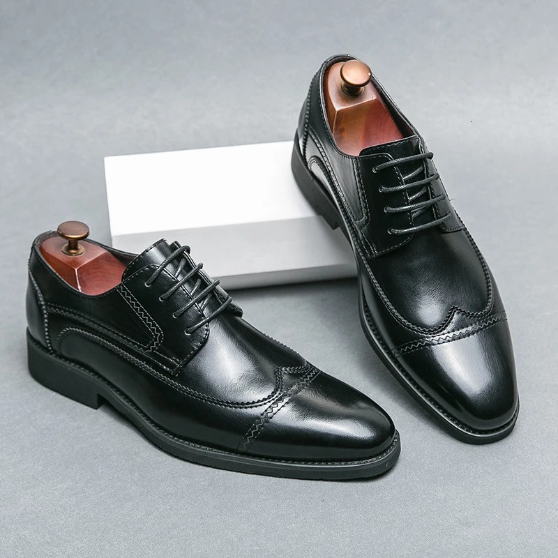 Men Retro Formal Shoes PU Black and White Men Party Office Busines Block Shoes Gentleman Social Shoe Size 38-46 Men Shoes 250526