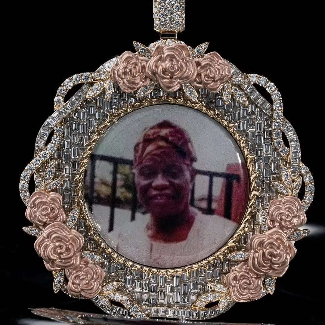 2.5inch Width Iced Out VVS Moissanite Diamond Memory Photo Pendant Match 13MM Cuban Link Chain Necklace