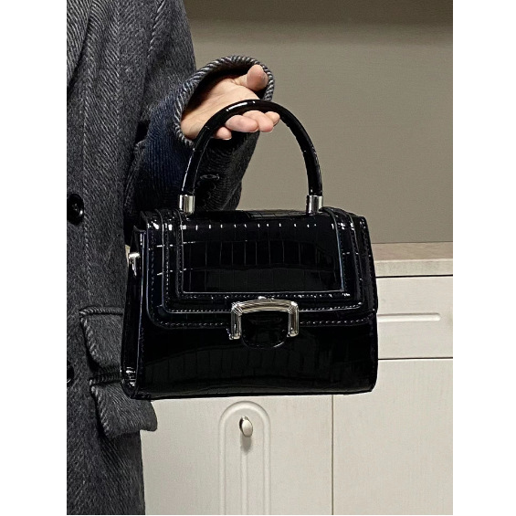 designer Niche Design High-End Crocodile Pattern Small Square Bag Handbag 2025 New Fashion Commuter Tote Bag Shoulder Crossbody Bag