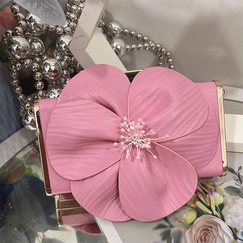High-end Flower Banquet Clutch Purse Camellia Flower Petal Lady Box Small Square Bag Stamen Clip Gold Chain Crossbody Bag 250528