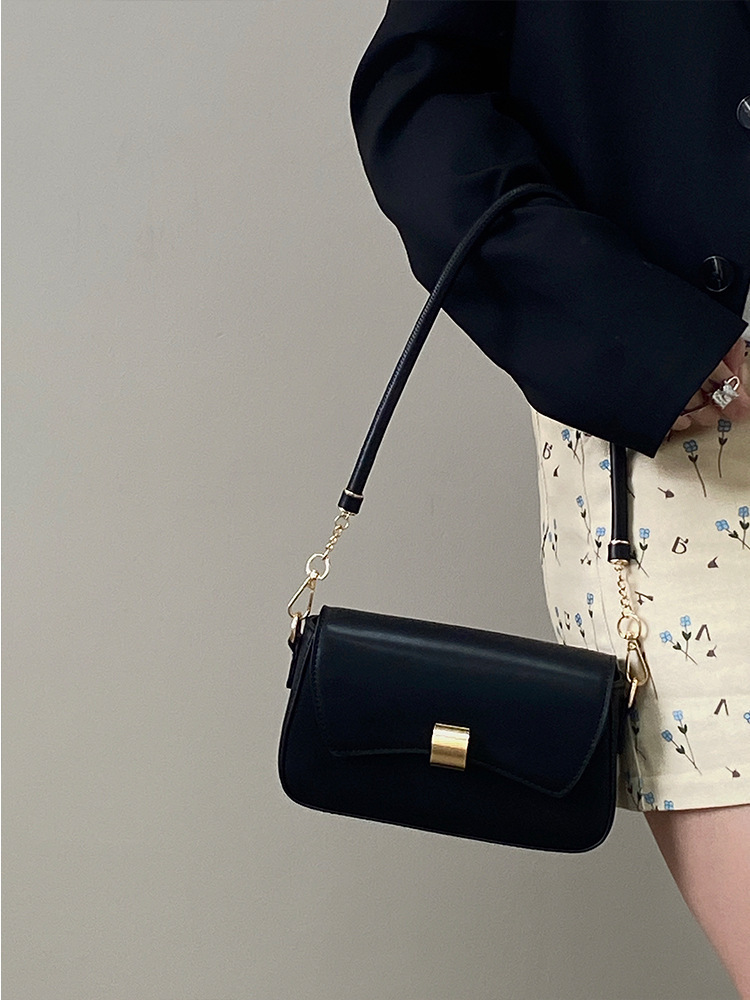 designer Large Capacity Bag for Women 2025 New Fashion Commuter Versatile Shoulder Bag High-end Baguette Bag Underarm Crossbody Bag