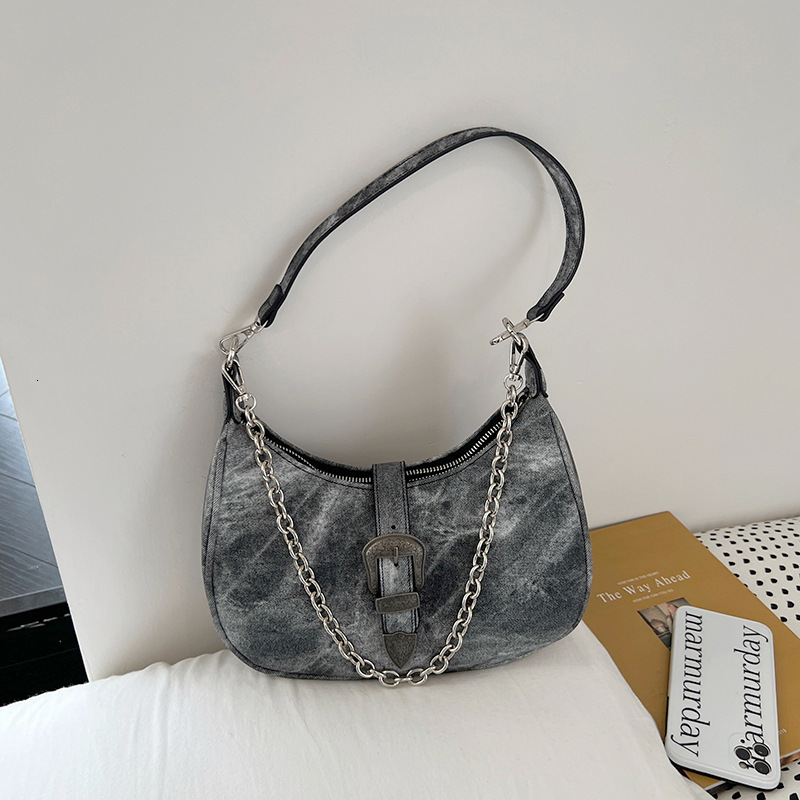 designer Niche Handbag for Women New High-End Crescent Bag Design Retro Shoulder Bag Underarm Bag Chain Handbag