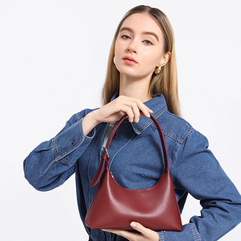 designer French Style Latest Underarm Bag for Women Summer 30235 New Niche Shoulder Bag Handbag Versatile