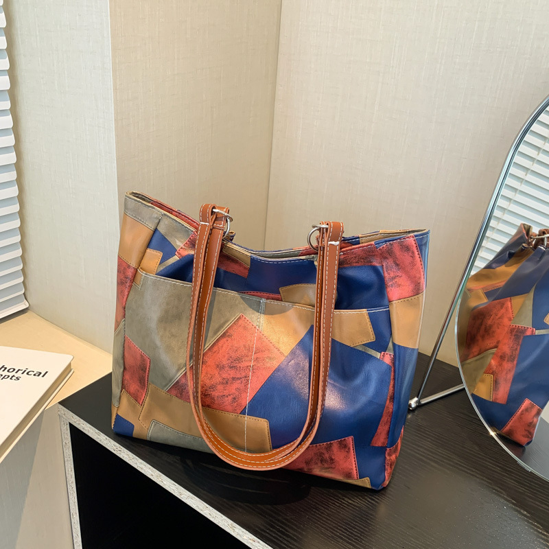 Personalized Large Capacity Sticker Handbag Free Shipping Color Blocked Women's Commuting Bag Shopping Bag Designer Bag Armpit Shoulder Bag