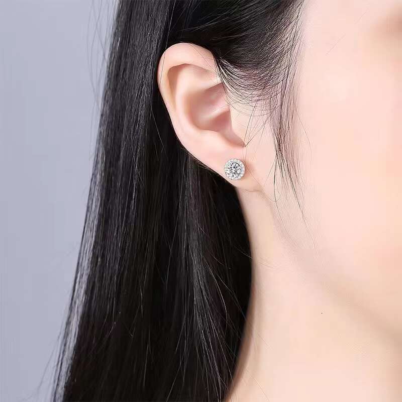 0.5ct 1ct d Color Iced Out Diamond Cluster Men Hip Hop 925 Sterling Silver Women Vvs Moissanite Stud Earrings Screw Back