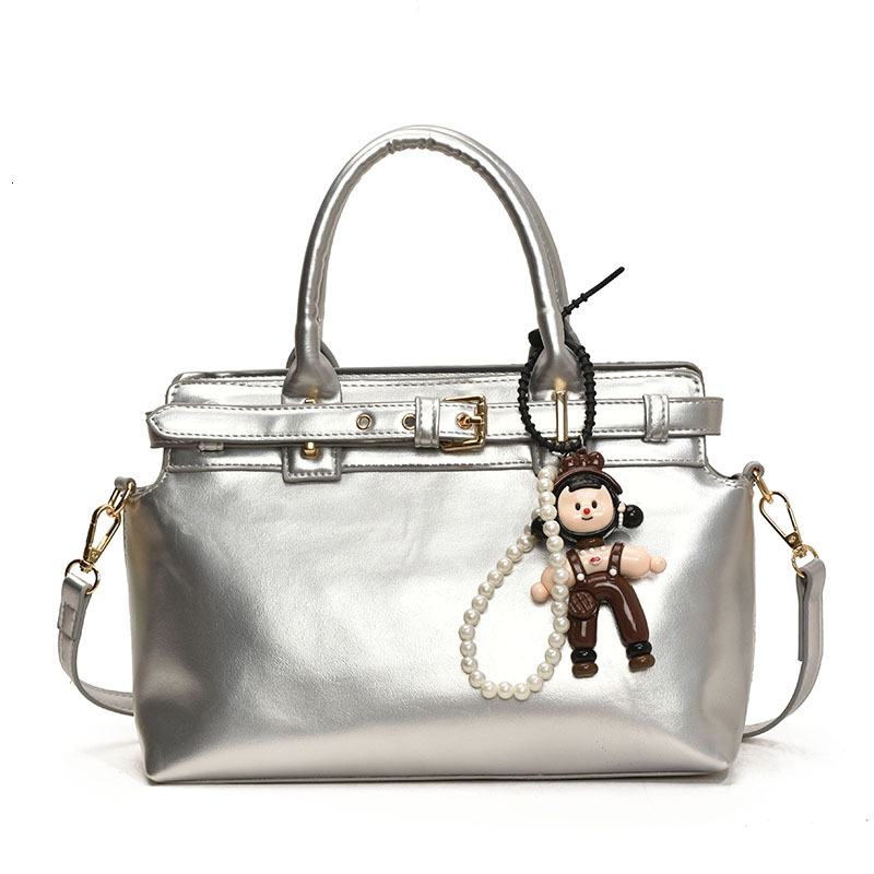 Free Shipping Fashion Super Popular Handheld Tote Bag 2025 New Summer Versatile Crossbody Bag Textured Stylish Handheld Shopping Bag Designer Small Ba