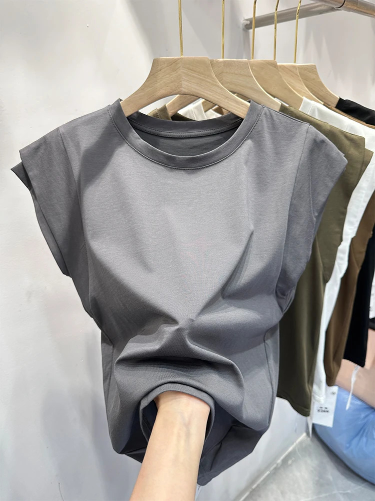 Internet Flying Sleeve T-shirt for Women with Round Neck Minimalist Slim Fit Sleeveless Top for Summer 250530