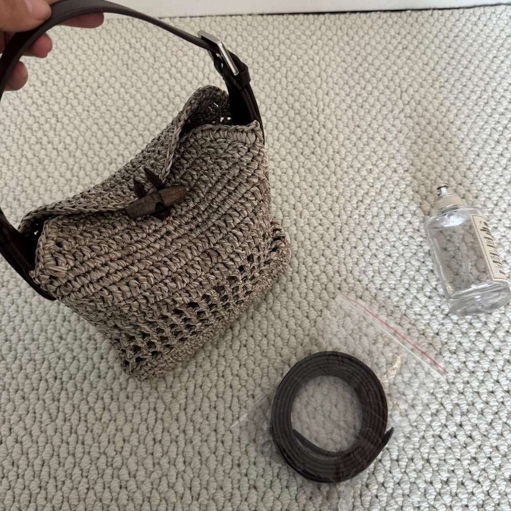 Straw Beach Tote New Handwoven Raffia PP Straw Single Shoulder Crossbody Fashion Niche Designer Women S Bag Crossbody Bag