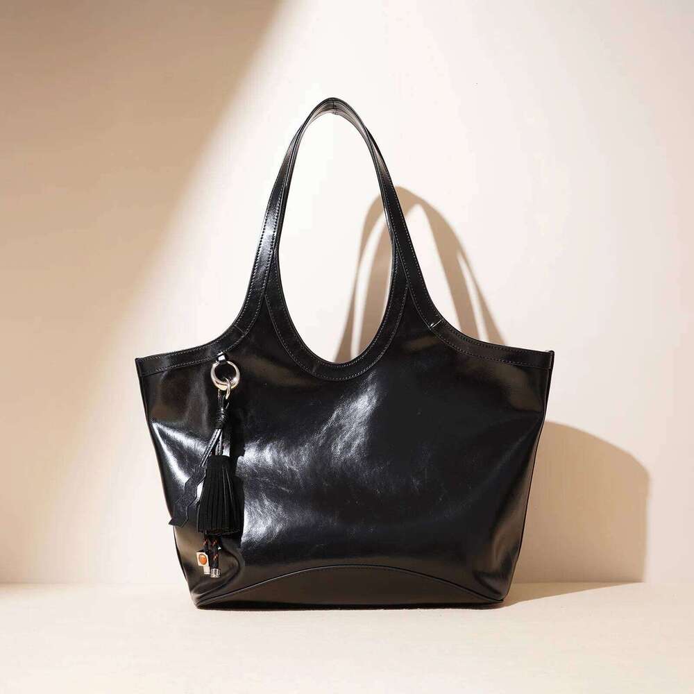 Vintage Wine Red Large Capacity Sector-Shaped Commuter 2025 Simple Real Women Handbag Split Cow Leather Shoulder Bag