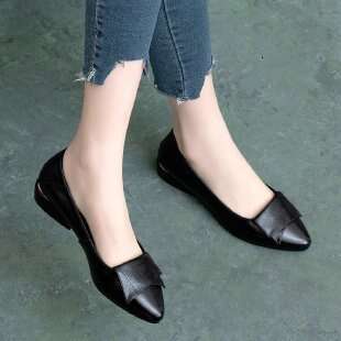 Women's Single 2023 Spring and Autumn New Thick Heel Mom Soft Sole Small Leather Shoes for Women