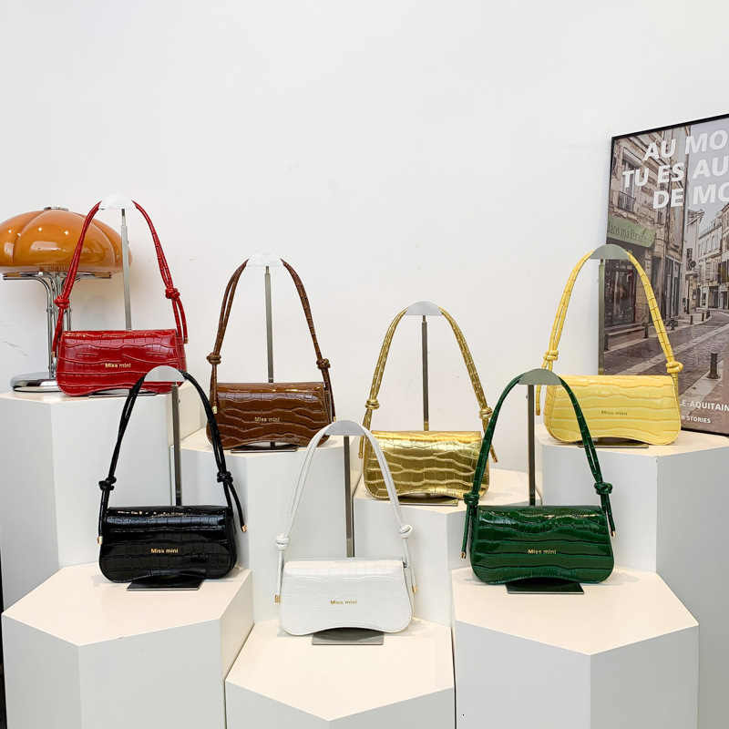 Stone Pattern Underarm Bag For Women 2025 New Free Shipping Autumn Commuter Fashion Simple Letter Trendy Shoulder Bag Designer Shopping Bag Bag Handba