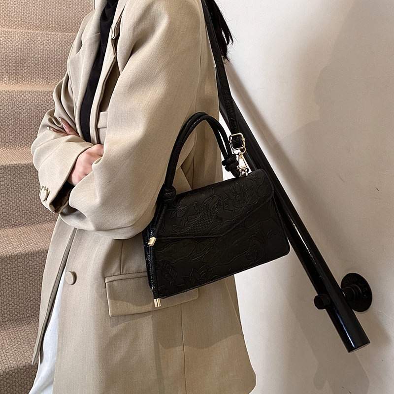 Free Shipping Designer For This Years Popular Bags Womens New Stylish And Versatile Crossbody Bag Womens Instagram Fashion Texture Single Shoulder Han