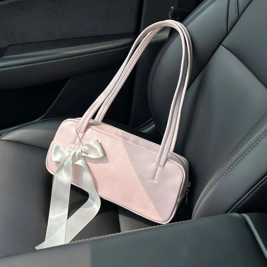 designer 2025 New High-End Fashion Trend Underarm Baguette Bag Same Style Niche Korean Design Fashion Pillow Bag