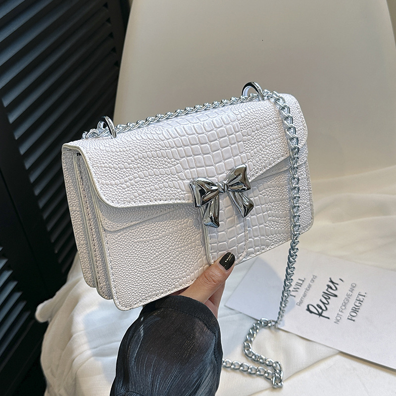 Free Shipping Designer Bag 2025 Shoulder Crossbody Small Square New Pattern Chain Bag Versatile Trendy And Fashionable Bow Bag For Women