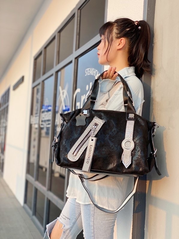 Top quality Brand High Quality New Style New Bag Women's Handbag Noble Feel Shoulder Bag Tassel Rhinestone Bag Fashion Crossbody Bag New Free Del