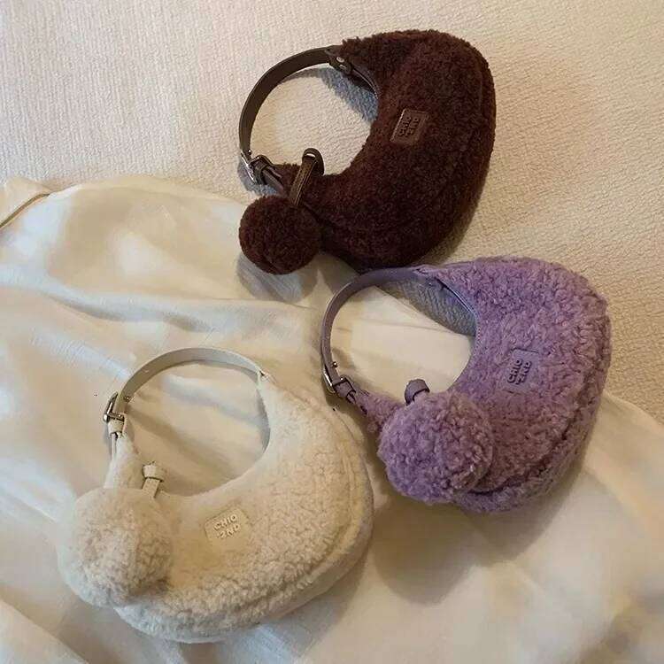 Hot Selling New Niche Design Shoulder Crossbody Bag Women's Autumn And Winter Plush Handbag Designer Bags