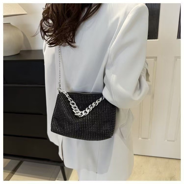 New Style Rhinestone Bag Handbag for Women 2025 High-Quality Texture Crossbody Handbag Evening Bag Chain Shiny Full Diamond Bag New Free Delivery Desi