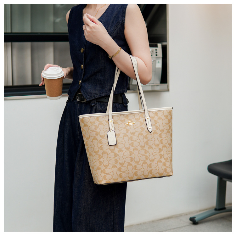 New Handheld Large Capacity Tote One Shoulder Versatile Fashion Printed Shopping Style Women's Travel Bag