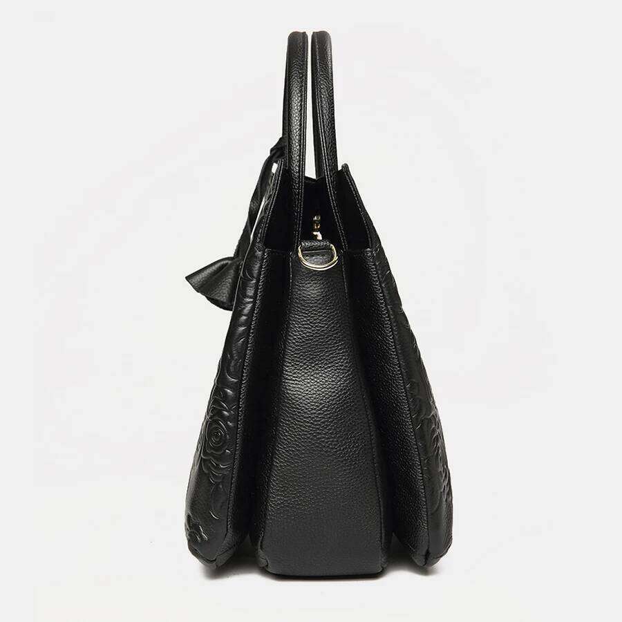 2025 New Genuine Leather Camellia Printed Handbag Fashion Big One-Shoulder Crossbody Women's Bag