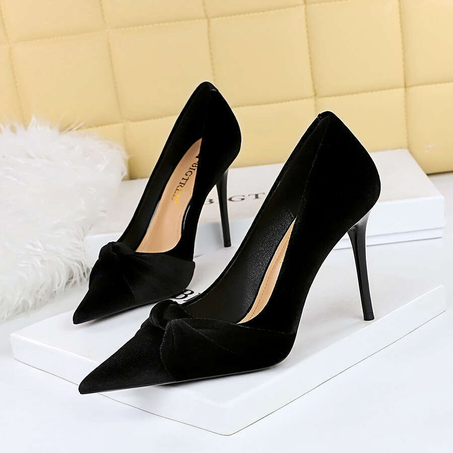 3391-27 Fashion Banquet High Stiletto Heels Shallow Mouth Pointed Toe Westie Suede Bowknot Single Shoes