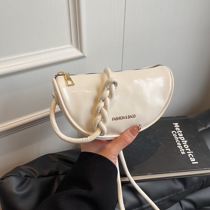 2025 New Fashion Croissant Bag For Women Free Shipping Simple Casual Handbag Shopping Bag Retro Shoulder Bag Designer Trendy Saddle Bag