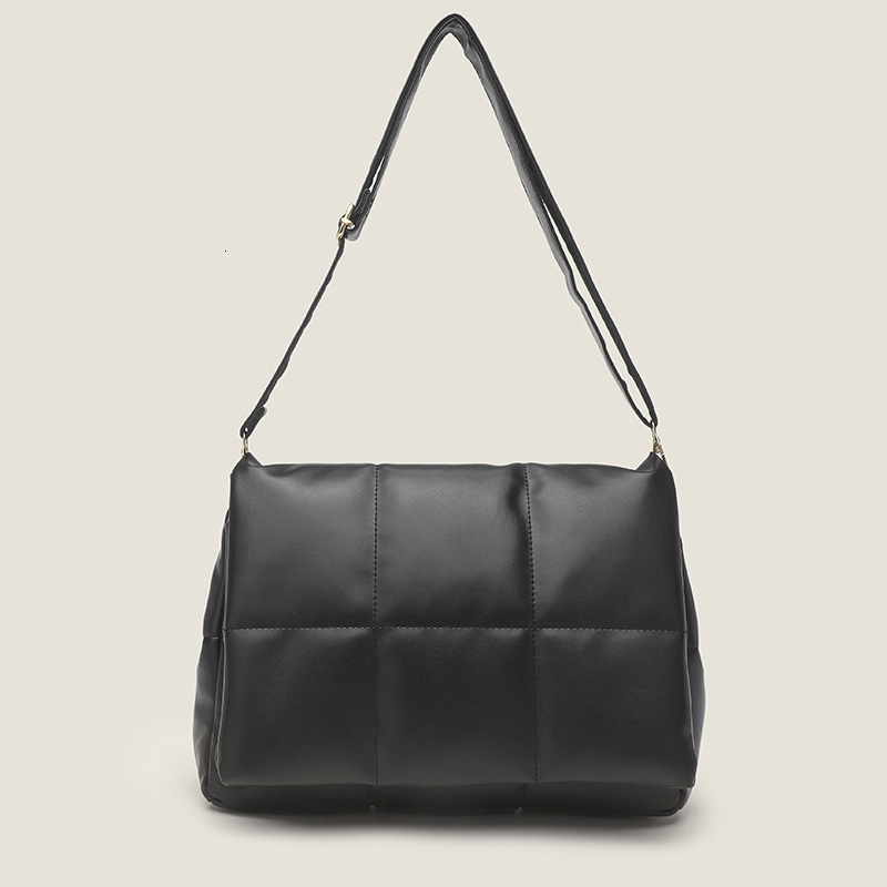 designer High-End Large Capacity Bag for Women, New Stylish Versatile Shoulder Bag with Wide Strap, Crossbody Bag, Large Bag