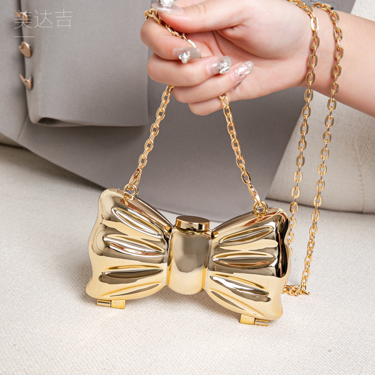 Brand High Quality New Style Trendy Hot-Selling Personality Metal Mini Lipstick Bag 2024 and Chain Crossbody Bowknot Evening Bag New Free Delivery Des