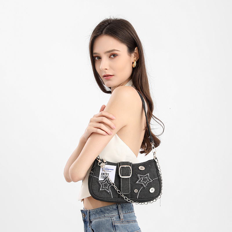 designer Star Denim Underarm Bag New Fashion Trend Niche Design Crescent Bag Canvas Tote Chain Bag Denim