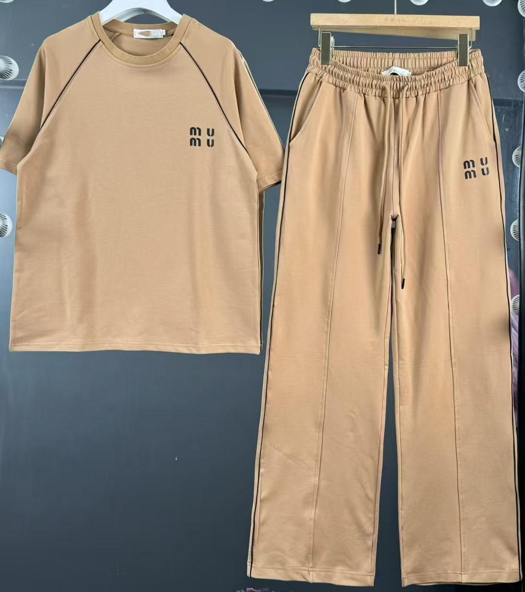 Women's Two Piece Pants Designer sports suit, round neck casual sweatshirt, trousers, fashion brand versatile two-piece set for men and women