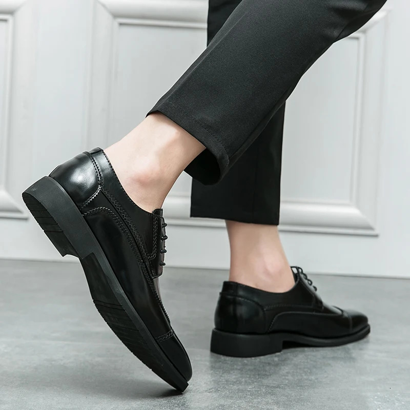 Men Retro Formal Shoes PU Black and White Men Party Office Busines Block Shoes Gentleman Social Shoe Size 38-46 Men Shoes 250526