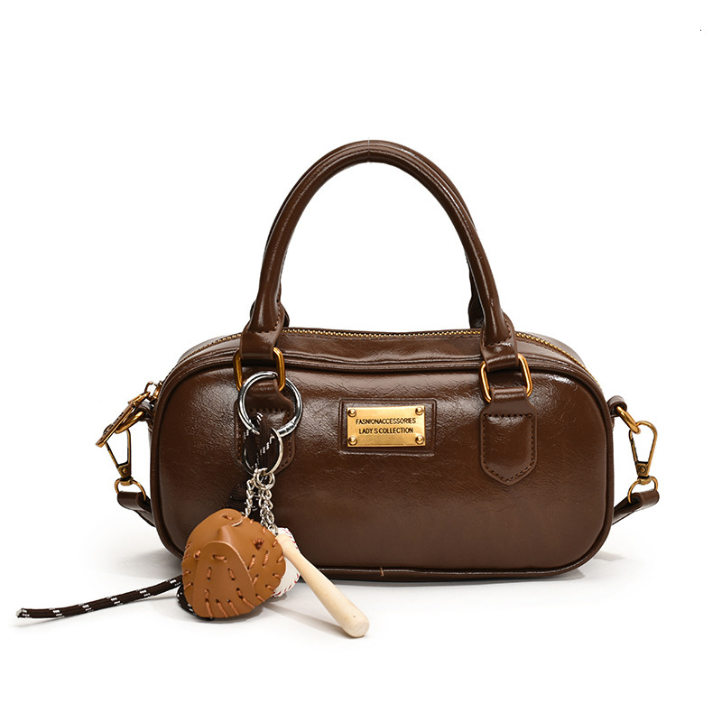 Free Shipping Designer Bag A Niche Bowling Womens Handbag Autumn Winter New Style Simple And Versatile Single Shoulder Crossbody Bag Boston Bag