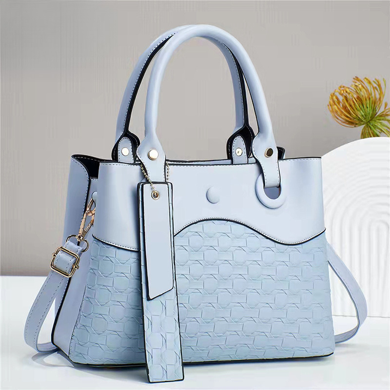 Top quality brand, high-quality new free designer bag, 2025 new fashionable shoulder width handbag, new free designer bag