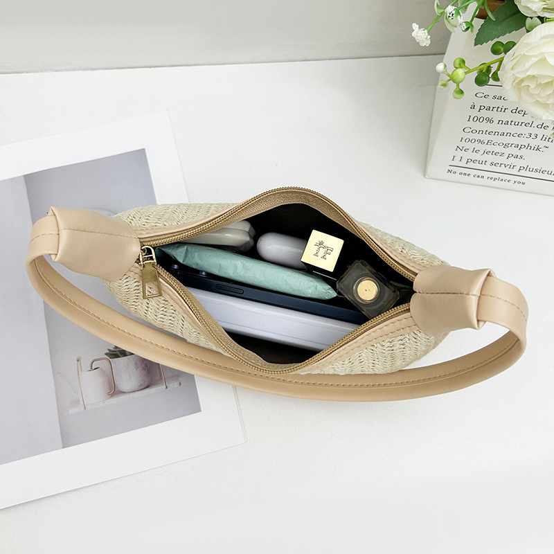 designer Trendy and Popular Small Niche Straw Woven Bag for Women 2025 New Summer Versatile Crossbody Bag Outdoor Small Handbag