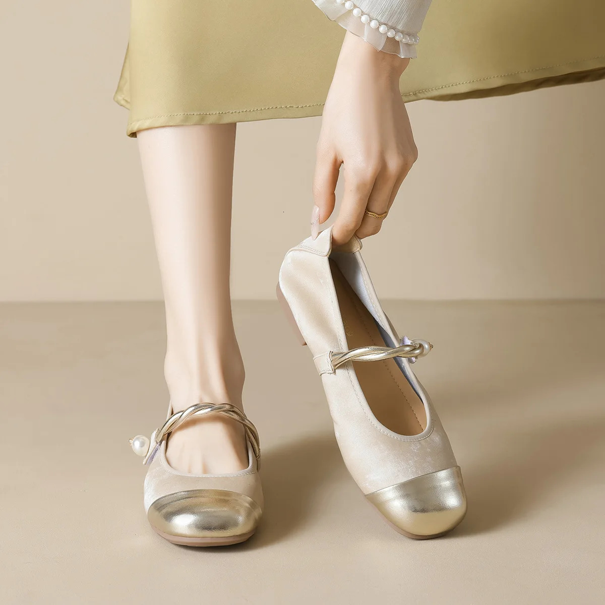 Womens Round Toe Flat Shoes - Casual Fashion Spring/Autumn Office Work Pumps Slip-On Comfort Ladies Flats Arrival 250528