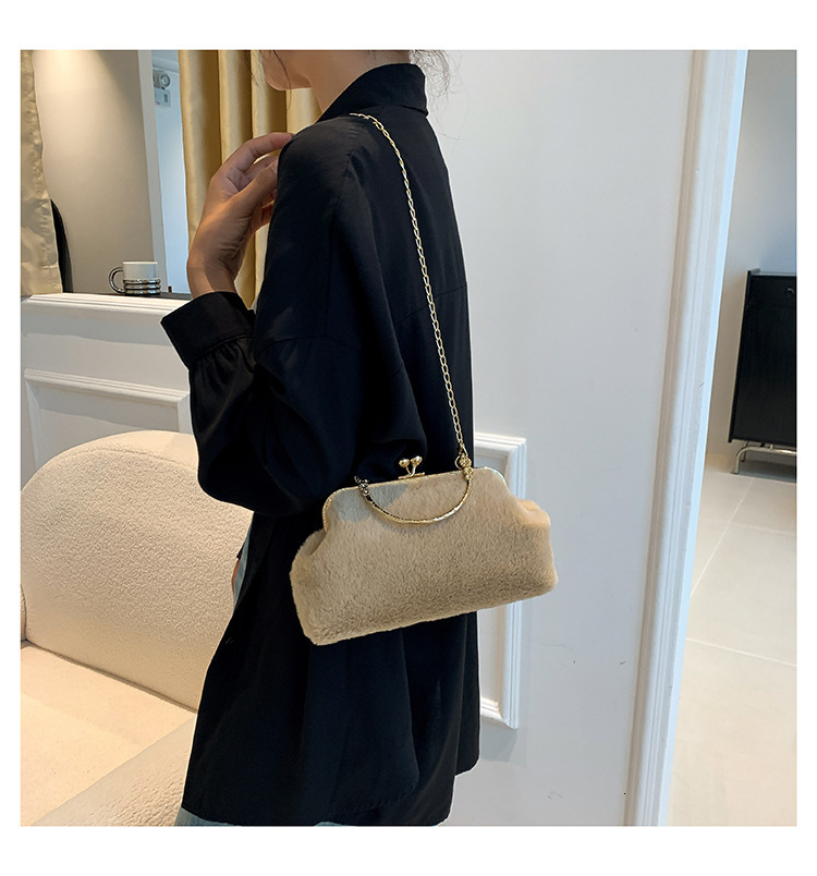 Free shipping designer autumn/winter fur fur bag 2025 new stylish minimalist handbag commuting fashion chain single shoulder crossbody bag