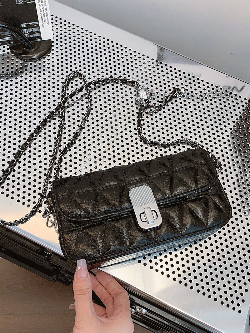 designer Summer Versatile Fashion Women's Bag Small Square Bag Women's 2025 New Super Popular Quilted Chain Bag Single Shoulder Crossbody Ba