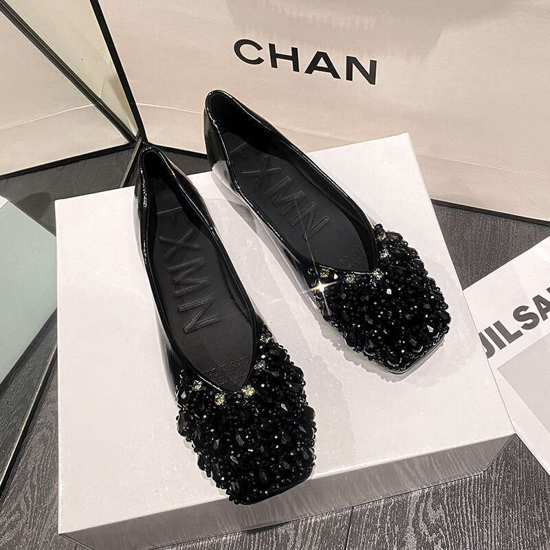 Soft Sole Loafers 2023 New Spring Crystal Wedding Flat Rhinestone Moccasins Large Size Women's Shoes 41 to 43