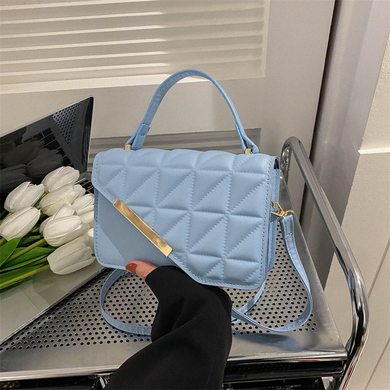 Free Shipping Trendy Quilted Texture Bag For Designer Women 2025 New Fashionable Handbag Small Square Bag Shopping Bag Chain Shoulder Crossbody Bag