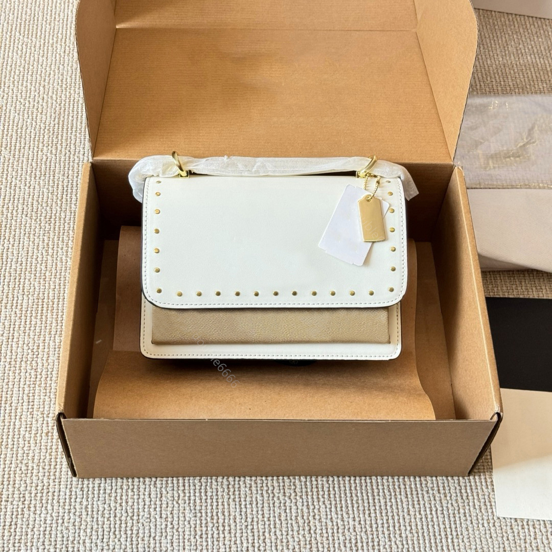 Designer Women's Vintage Flap Bag Fashion Messenger Bag Classic Chain Shoulder Bag Crossbody Bag Travel Bag Phone Bag Work Bag Commuter Bag Armpit Bag