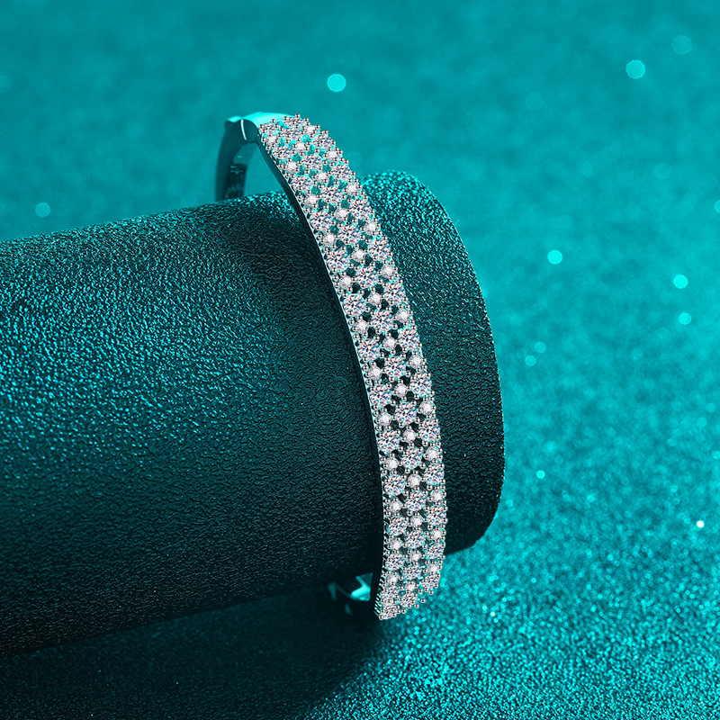 Elegant Accessory Ladies' Simple Design Moissanite Ring & Cuff Ensemble Made of Durable Sterline Silve