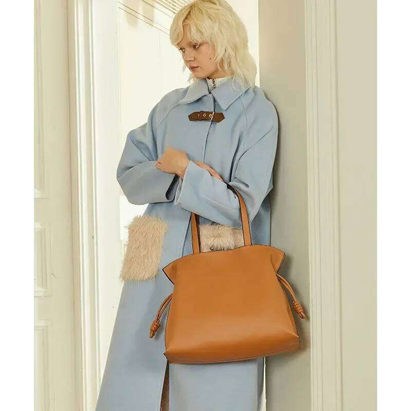 Small Leather Female Fold Shoulder Draw Rope Tote Simple New Korean Fashion Cowhide Big Ziplock Bag