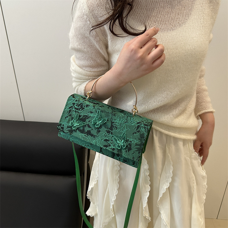 2025 New Designer Fashion Handbag Embroidered Butterfly Love Flower Small Square Bag Korean Beautiful Shoulder Bag Texture Atmospheric Crossbody Bag M